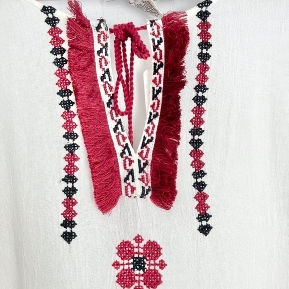 𝅺new Cute Option Ivory Embroidered Boho Peasant Top US S - Picture 5 of 8